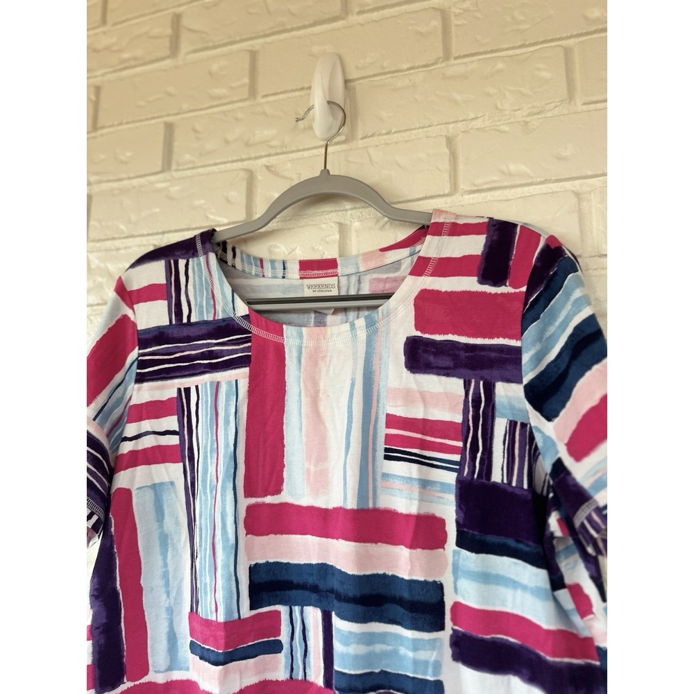 Weekends by Chico's Colorful Abstract Stripe Tee Womens Size 2 Artsy Modern - Picture 5 of 10